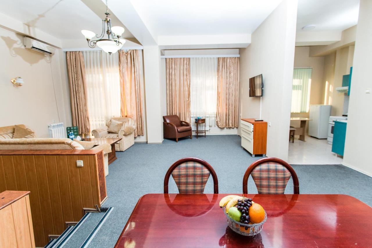 Irshad Hotel Bakoe Buitenkant foto